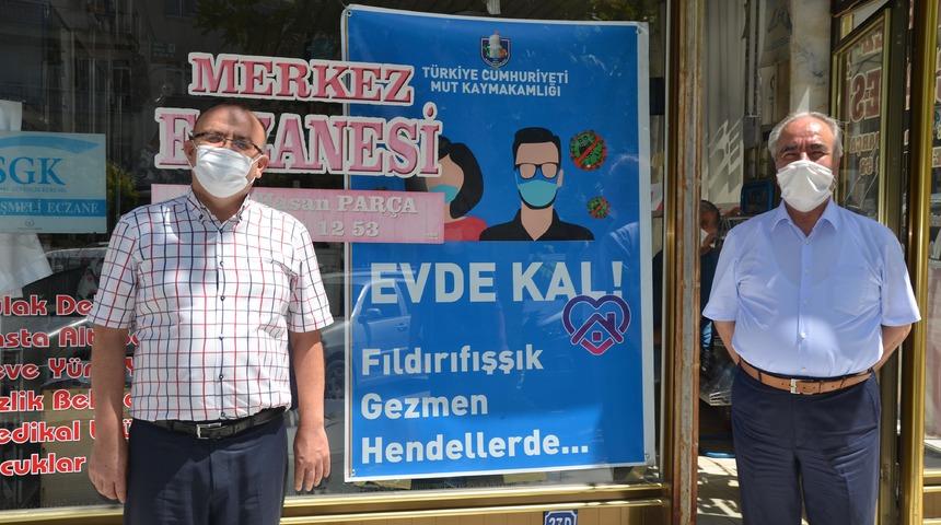 Mut'ta y&ouml;resel şiveyle koronavir&uuml;s uyarı afişleri