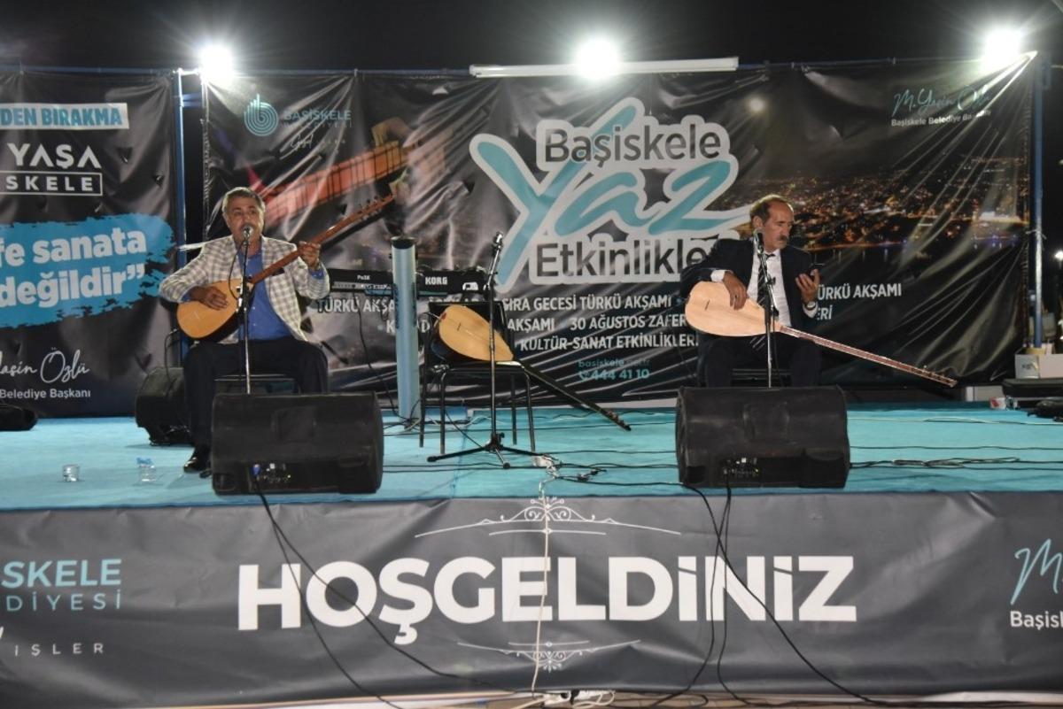 Başiskele Sahili&rsquo;nden Erzurumlu aşıklar ge&ccedil;ti