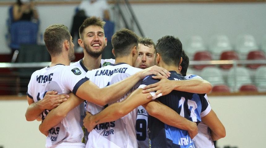 6. TSYD İzmir Voleybol Turnuvası’nda ilk maçın galibi Arkas Spor
