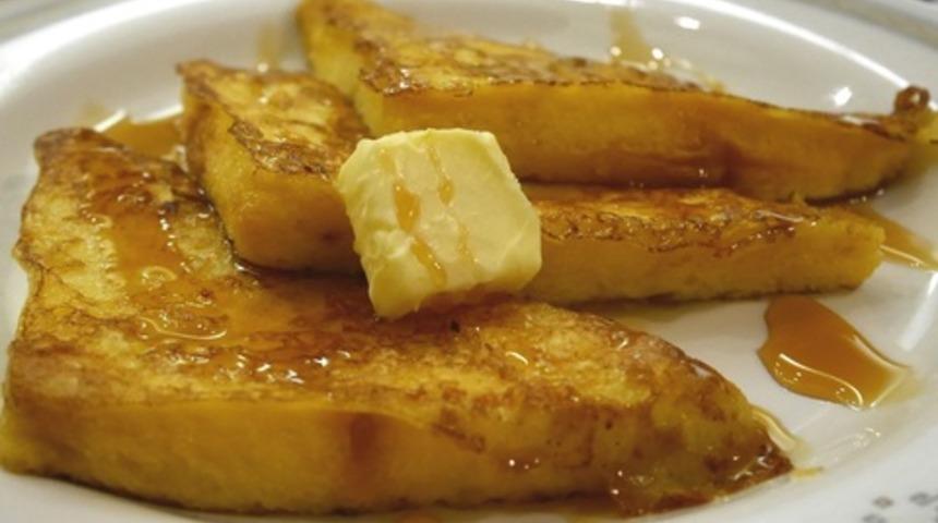 Yumurtalı ekmek tarifi: Kahvaltıların vazgeçilmezi!