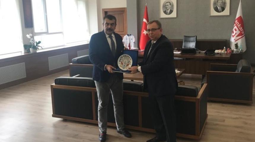 Rekt&ouml;r Tabakoğlu&rsquo;ndan Ankara Hacı Bayram Veli &Uuml;niversitesine ziyaret