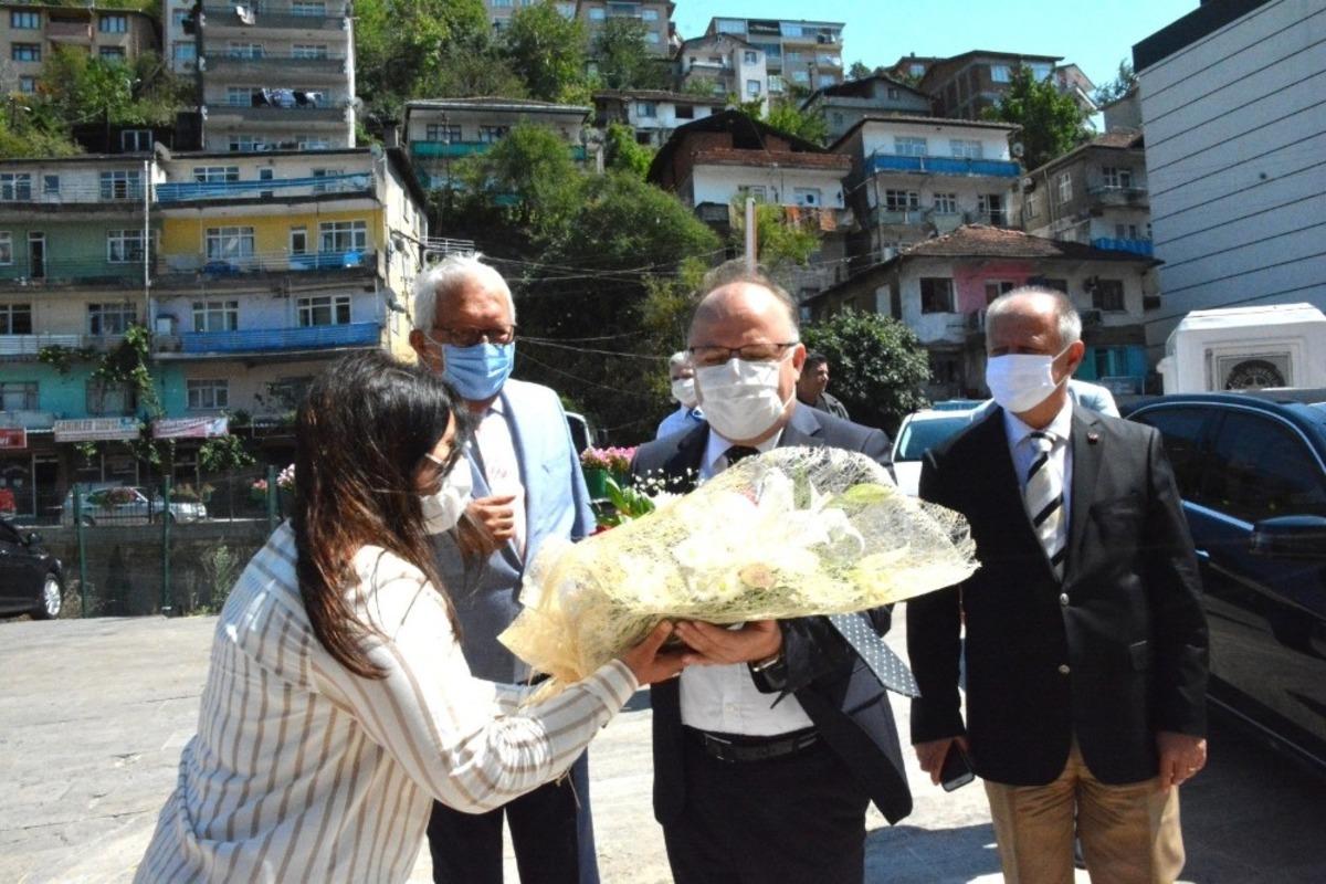 Başkan Posbıyık, Vali Tutulmaz&rsquo;a projelerini anlattı