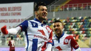 Beşiktaş, Altınordu'dan Atakan Üner ile 4 yıllık sözleşme imzaladı