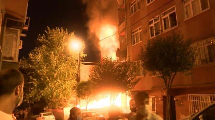 Şişli'de gecekondu yangını alevler 4 binaya sıçradı