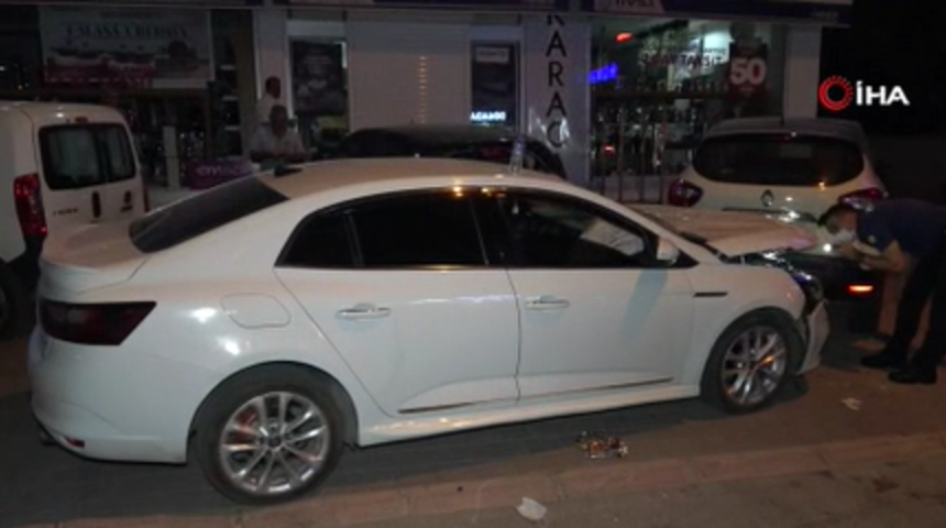 Alkollü sürücü dehşet saçtı! 2 yaya ve 3 araca çarptı