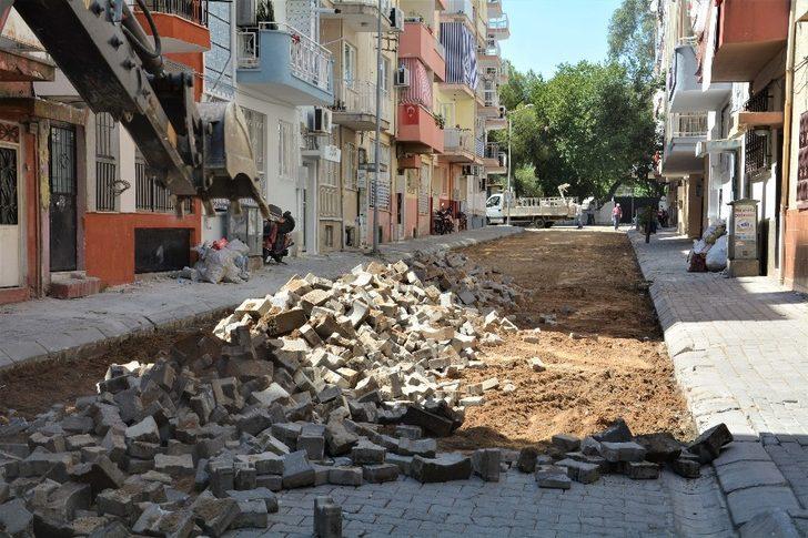 Efeler’de yol yenileme çalışmaları sürüyor G4