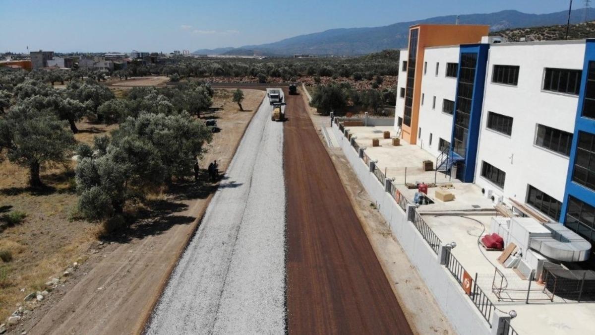 Edremit&rsquo;te yollar asfaltlanıyor