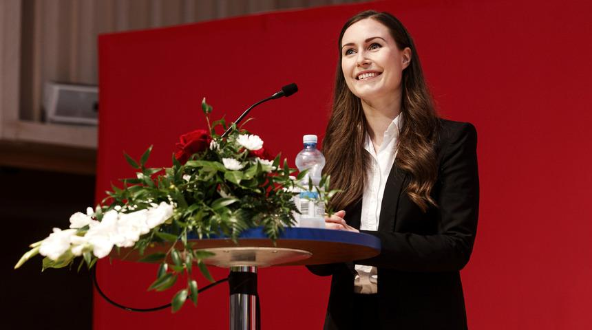 Başbakandan &ouml;neri: Mesai 6 saate d&uuml;ş&uuml;r&uuml;ls&uuml;n