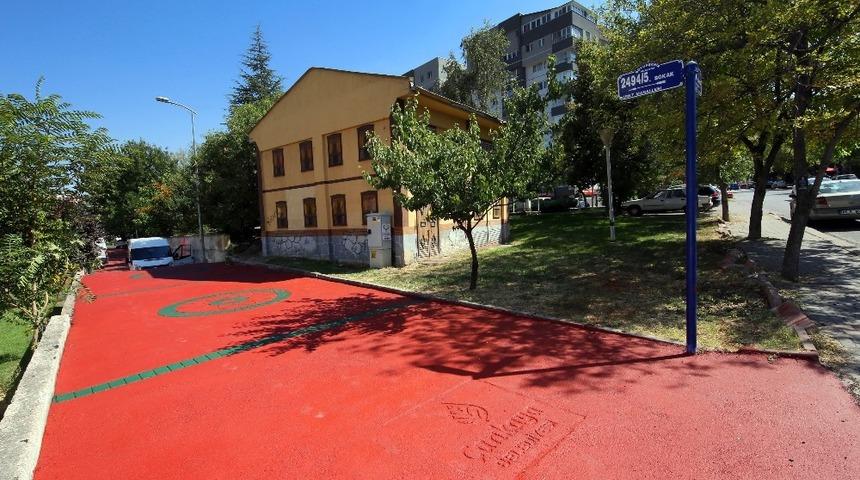 &Ccedil;ankaya&rsquo;da renkli desenli kaldırıma devam