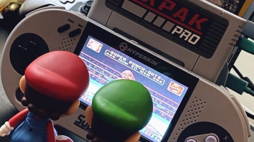 Bu kart t&uuml;m SNES oyunlarını oynatıyor 