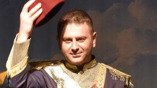 Nüzhet Okay sahnede yaşamını yitirdi