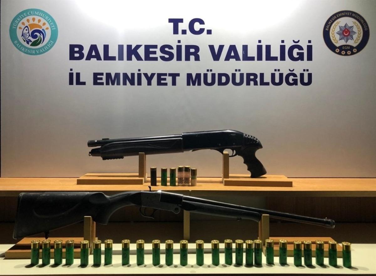 Balıkesir polisinden silah operasyonu