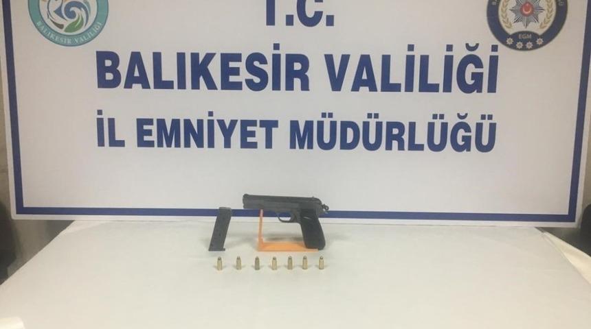 Motosikletli polisler su&ccedil;lulara g&ouml;z a&ccedil;tırmıyor