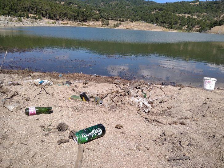 Çevreci gençten örnek davranış G5