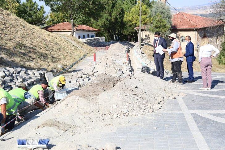 Vali Çelik: "Öncelikli görevimiz, Kütahya Hisar Kalesi’ni geleceğe aktarmak" G2