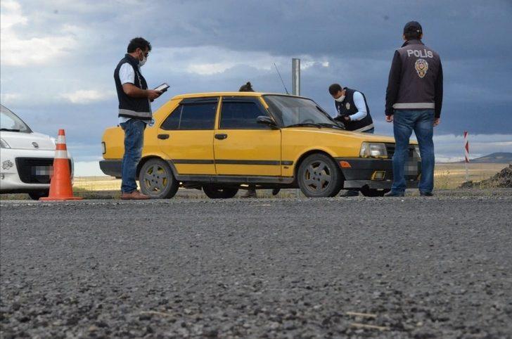 Kars’ta güvenlik kontrolleri sürüyor G2