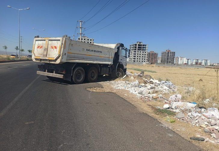 Çevreyi rahatsız eden görüntüler belediyelerin ortak çalışmasıyla temizlendi G1