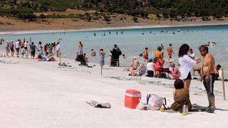 Vali duyurdu! Salda Gölü'nde ziyaretçi sayısında kısıtlamaya gidiliyor