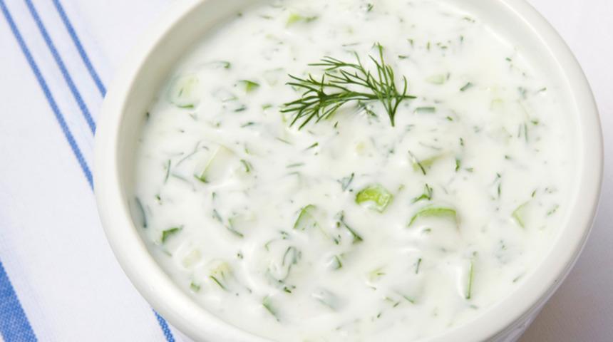 Yaz Aylarının Serinletici Lezzeti: Cacık Tarifi