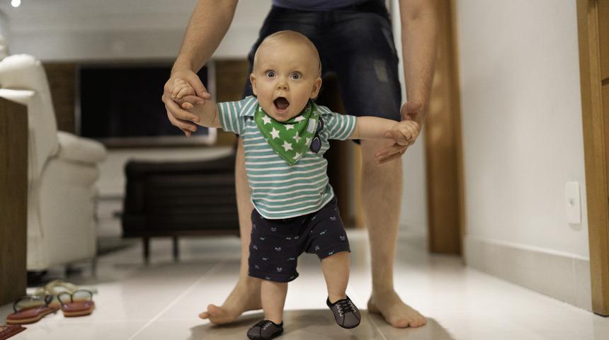 &Ccedil;ocuklarda ge&ccedil; y&uuml;r&uuml;me nedeni nedir? Kas hastalıklarına dikkat
