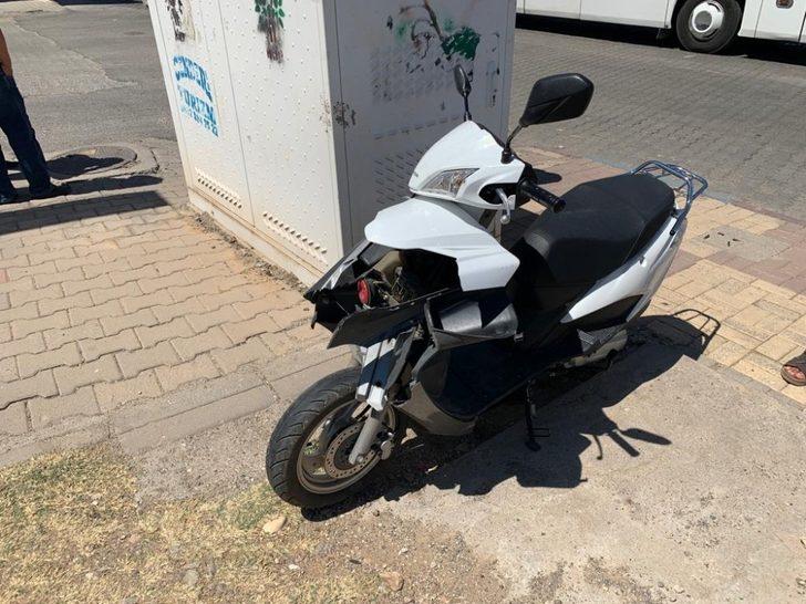 Otomobil ile motosiklet çarpıştı: 1 yaralı G3