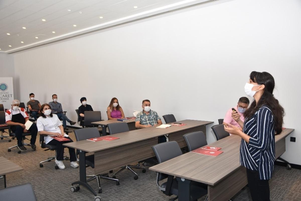 KTO&rsquo;da otel, lokanta ve eğlence yerleri yetkililerine hijyen eğitimi