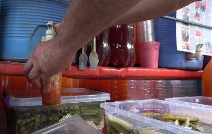 Sevda ile başladığı turşu suyunu 32 yıldır müşterileriyle buluşturuyor G4