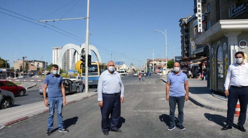 Buhara bulvarındaki kavşağa d&uuml;zenleme