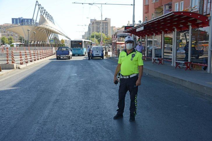 Trambüs güzergahına park edenlere uyarı G1