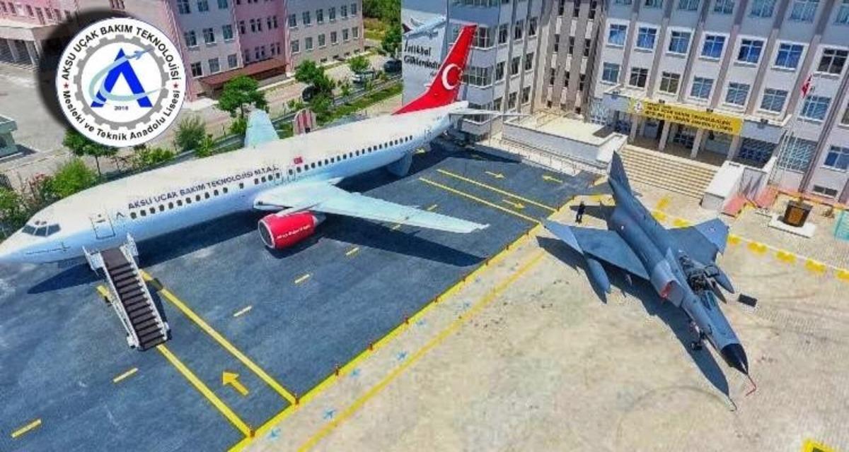 Aksu U&ccedil;ak Bakım Lisesi, alanında birinci sırada yerini aldı