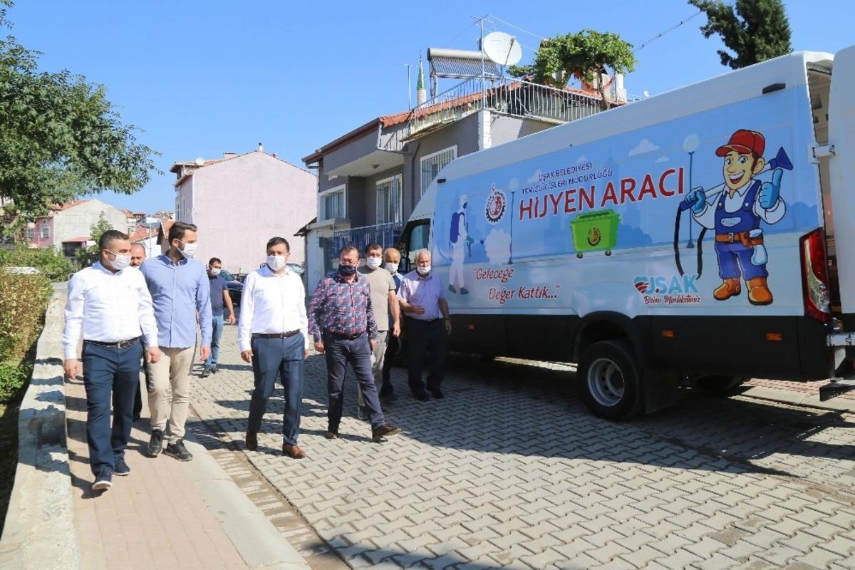 Uşak&rsquo;ta temizlik &ccedil;alışmaları devam ediyor