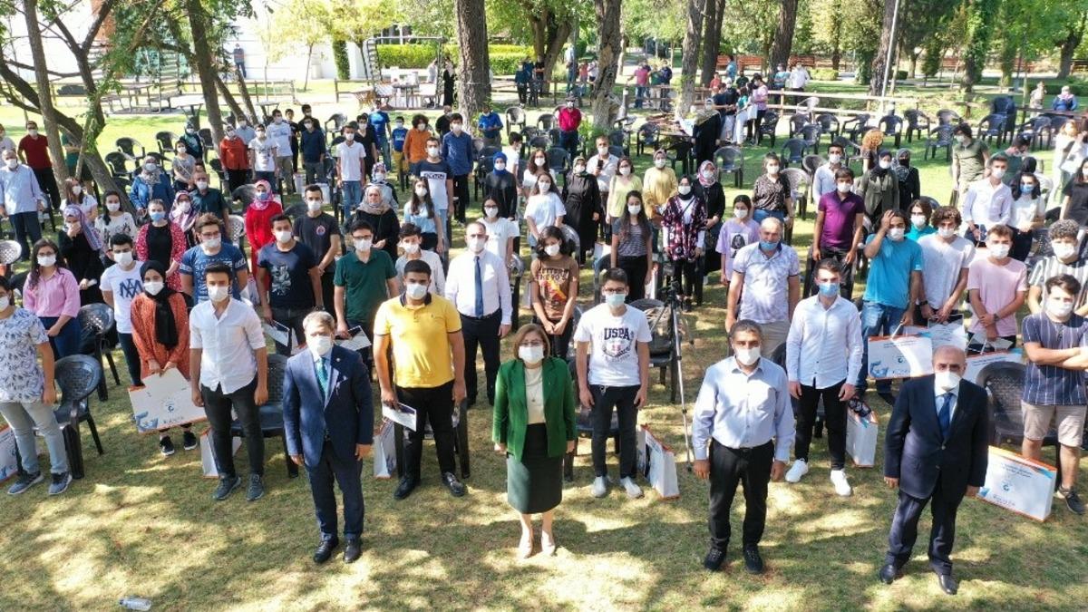 YKS&rsquo;DE ilk 20 bine giren GASMEK &ouml;ğrencileri Gaziantep&rsquo;in gurur kaynağı oldu