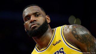 LeBron James, Kobe Bryant'a verdiği sözü tuttu