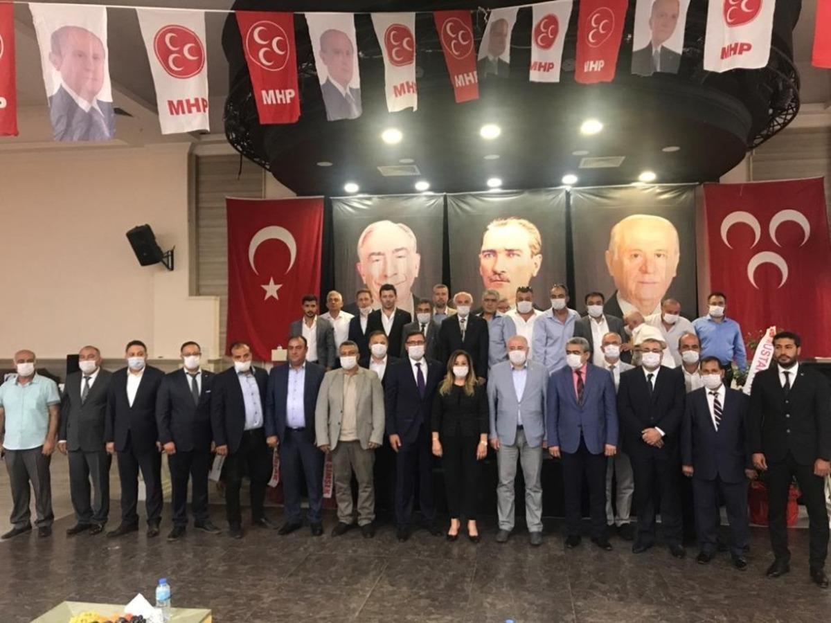 Murat İnan yeniden MHP Kuşadası il&ccedil;e başkanı se&ccedil;ildi