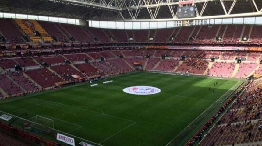 Türkiye Futbol Federasyonu maçların sınırlı sayıda seyircili oynanması hakkında kararını verdi