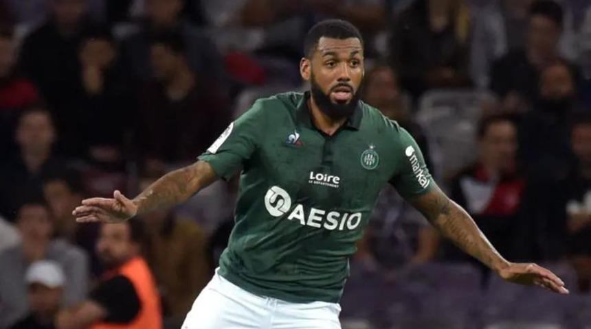 Galatasaray, Saint Etienneli oyuncu Yann M'Vila ile her konuda anlaştı!