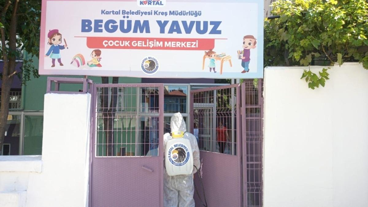 Yeni eğitim &ouml;ğretim yılı &ouml;ncesi Kartal Belediyesi kreşleri dezenfekte etti