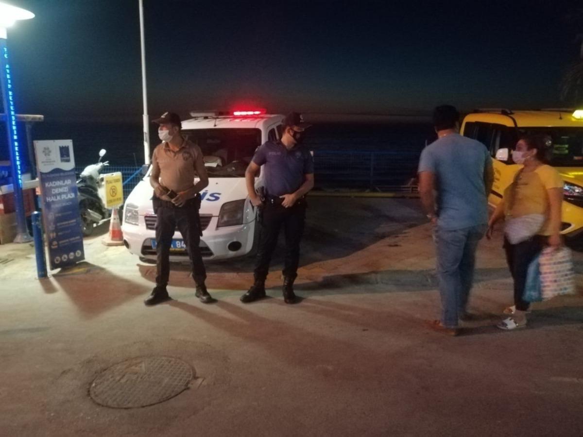 Kuşadası Kaymakamlığı&rsquo;ndan şok korona vir&uuml;s denetimi