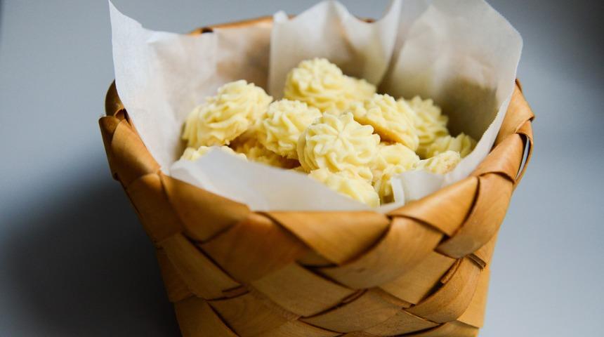 Kış Mevsiminin Vazge&ccedil;ilmezi: Portakallı Kurabiye Tarifi