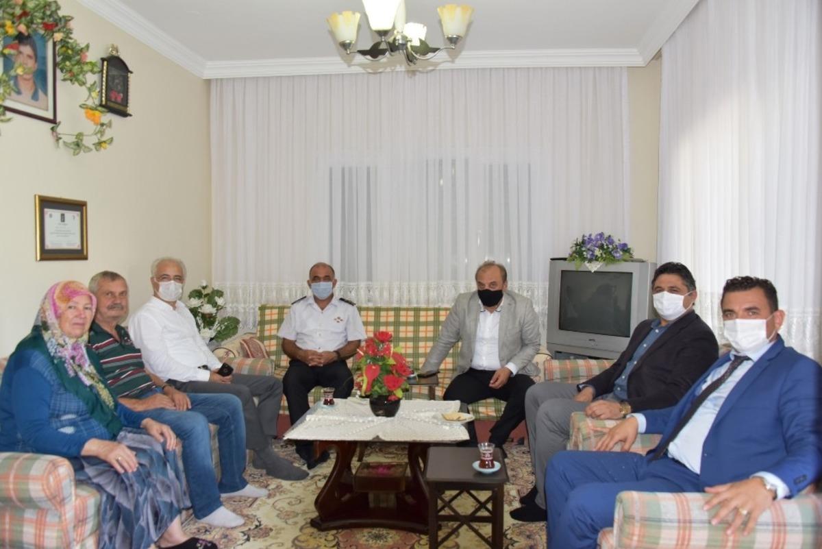 Aliağa&rsquo;da şehit ailelerine ziyaret
