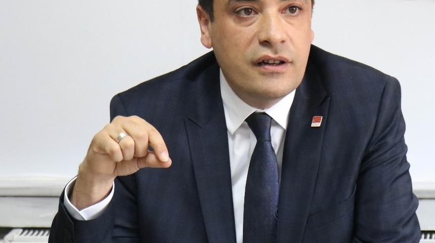 CHP İl Başkanı Baran Gen&ccedil;, "Ekonomi y&uuml;k&uuml; vatandaşın sırtına y&uuml;klenmekte"