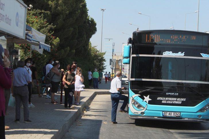 Korona toplu ulaşıma talebi azalttı , yolcu kapasitesi 380 binlerden 175 bine düştü G2