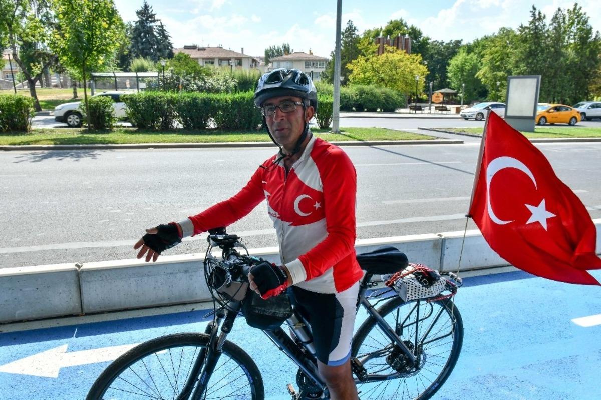 Başkent&rsquo;te Ata&rsquo;ya Saygı Bisiklet Turu