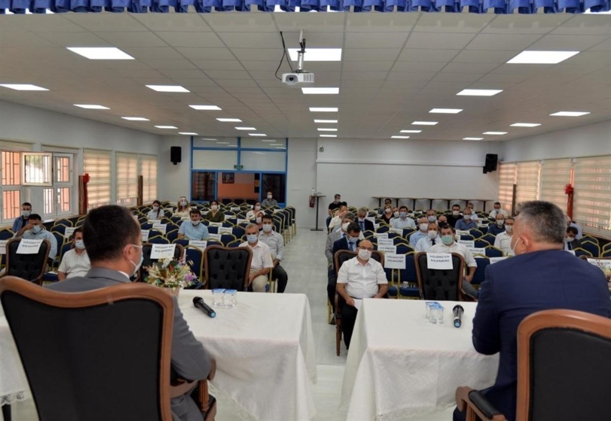 Okullarda Korona vir&uuml;se karşı alınması gereken &ouml;nlemler değerlendirildi