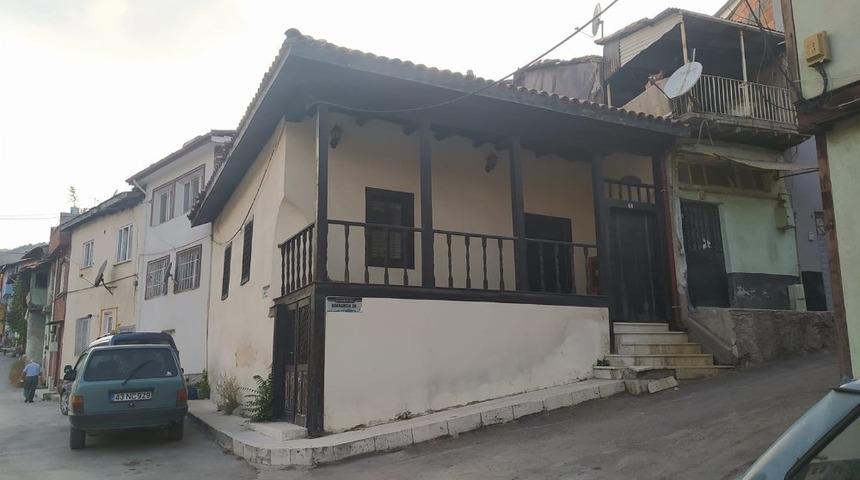 D&uuml;kkancık Mescidi g&ouml;revli bekliyor