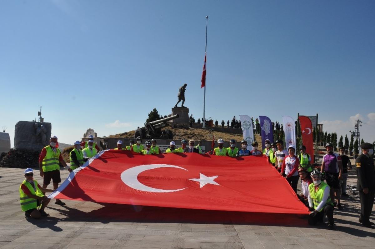 Afyonkarahisar&rsquo;da B&uuml;y&uuml;k Taarruz ve Zafer Haftası etkinlikleri