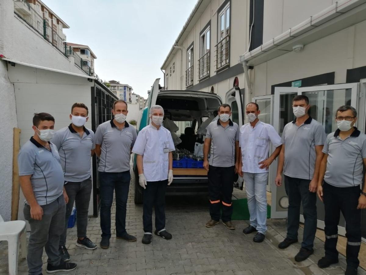 S&uuml;leymanpaşa Belediyesi Aşevi her g&uuml;n bin kişiye sıcak yemek sağlıyor