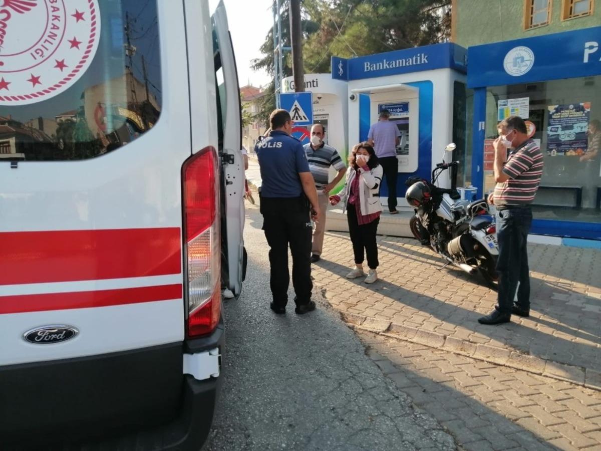 Motosiklet devrildi, s&uuml;r&uuml;c&uuml;s&uuml; yaralandı