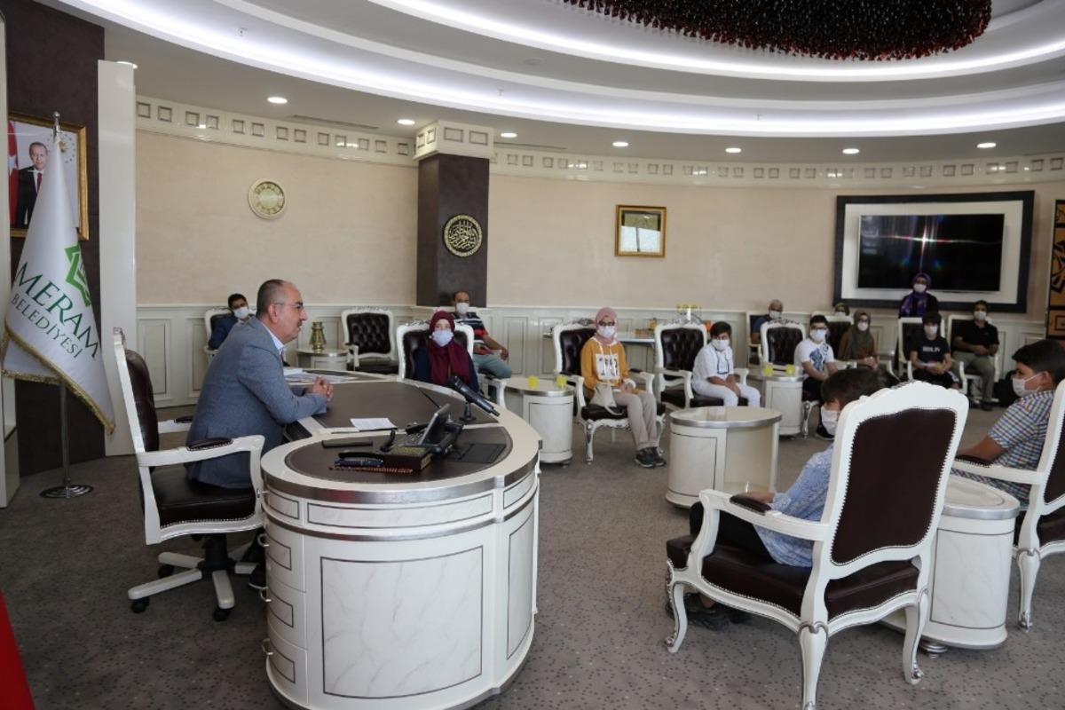 Başkan Kavuş, Bilim Kurdu Projesinin T&Uuml;BİTAK ve Teknofest finalistlerini kabul etti