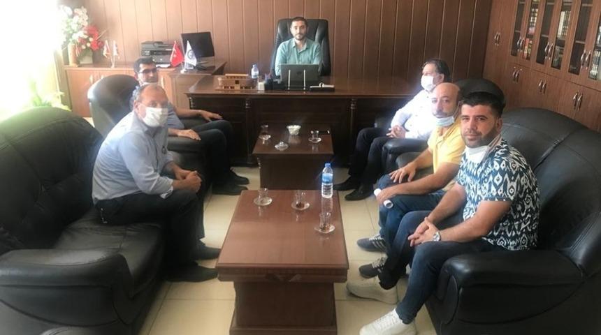 Sağlık-Sen Şırnak y&ouml;netimi İdil M&uuml;ft&uuml;s&uuml; Kartal&rsquo;la bir araya geldi